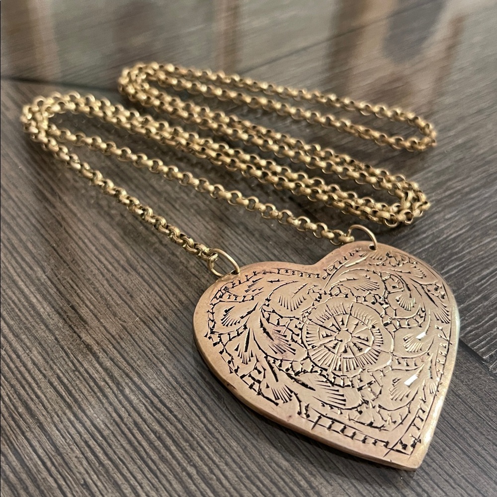 Vintage Brass Etched Heart Pendant with Rolo Chain Necklace - Picture 12 of 16